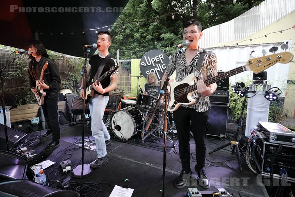 WHACKS - 2021-07-02 - PARIS - Terrasse du Trabendo - 